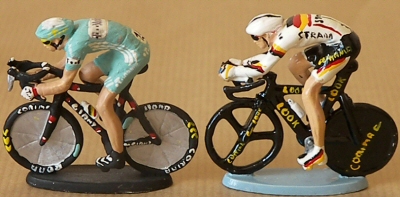 Cyclistes miniatures Com4mi